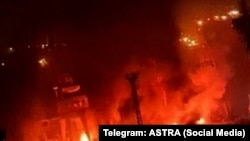 Пожежі після вибухів у сухому доку Севастопольського морського заводу. Крим, вересень 2023 року
