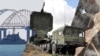 Російська оборона у Криму. Ілюстративний фотоколлаж