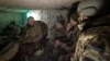 Бійці 118-ї ОМБР ЗСУ у бліндажі, с. Роботине, Запорізька область